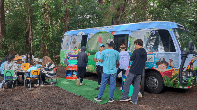 Bibliobus en el Ride Cultural